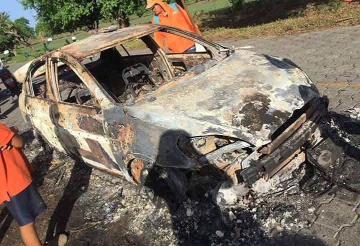 Paramilitares asesinan y queman a taxista en León