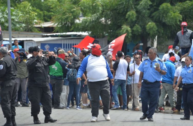 Paramilitares del MTI en operaciones de espionaje