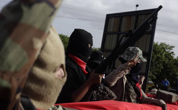 Paramilitares orteguistas atacando Pueblos Blancos