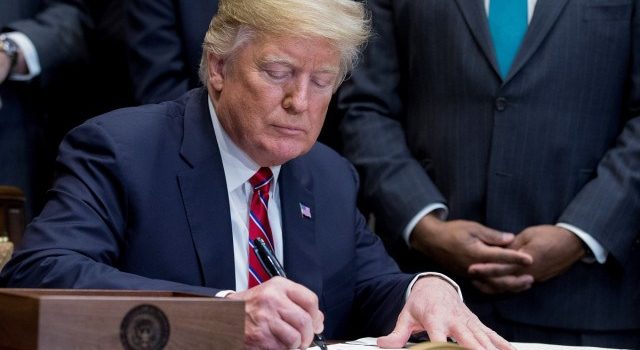 Trump firmó y activó la NicaAct