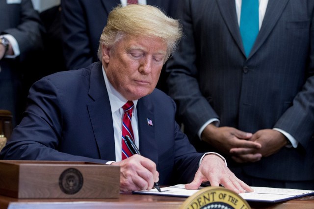 Trump firmó y activó la NicaAct